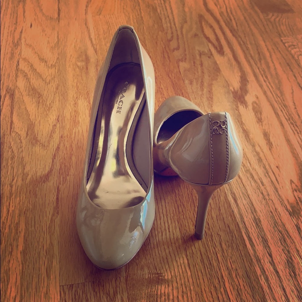 Coach Nude Pumps - size 6- great condition